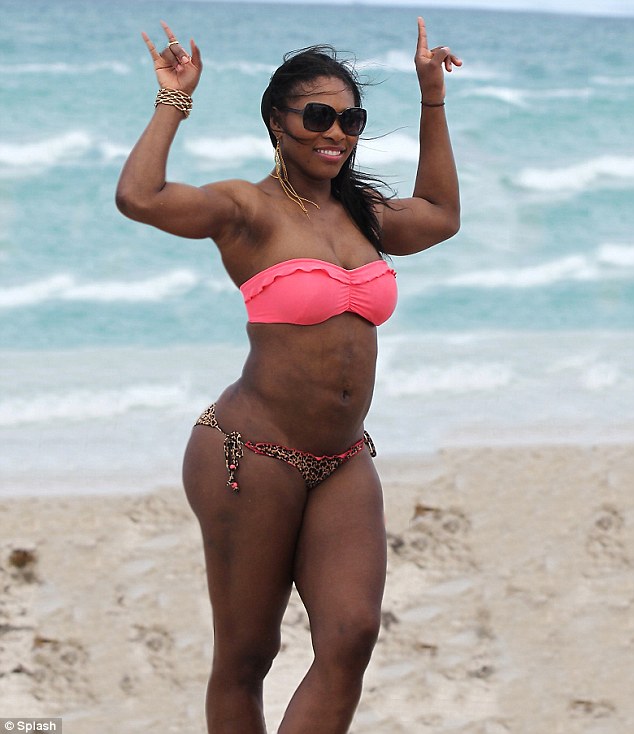 Serena Williams Rocking out with the Waves